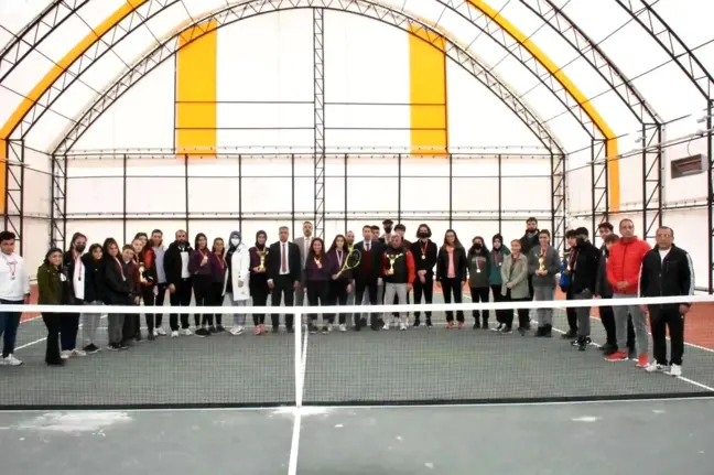 Elazığ'da tenis müsabakaları tamamlandı