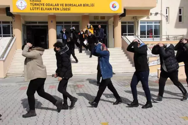 Karaman'da 52 bin kişinin katılımı ile deprem tatbikatı yapıldı