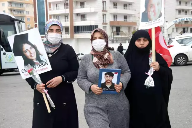 Evlat nöbetindeki aileler direniyor, sayıları her gün artıyor