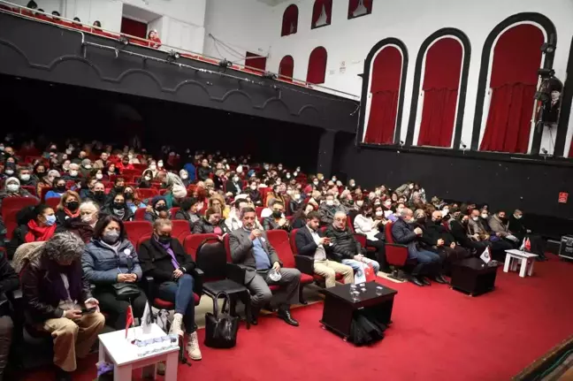 Mudanya'da kadınlar eşit ve özgür bir dünya için dayanışmayı yeşertti