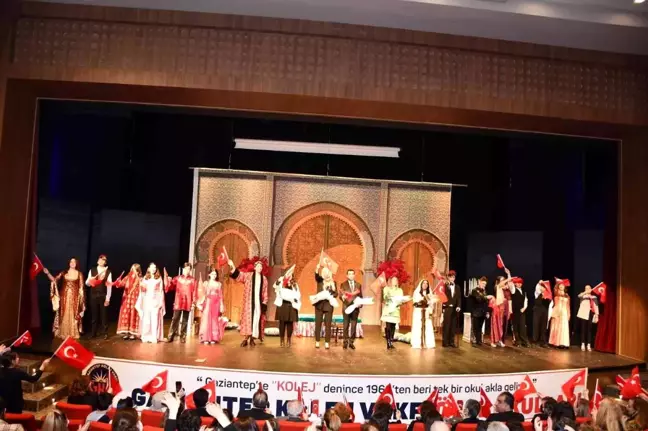 GKV'liler 'Hastalık Hastası'nı sahneledi