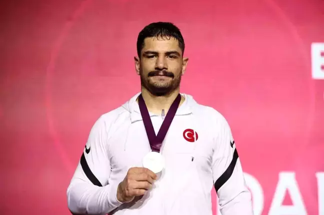 Türkiye, güreş serbest stilde takım halinde Avrupa ikincisi oldu