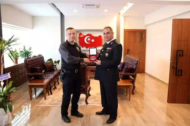 Bingöl'de jandarma, Polis Haftası nedeniyle Emniyet Müdürüyle bir araya geldi