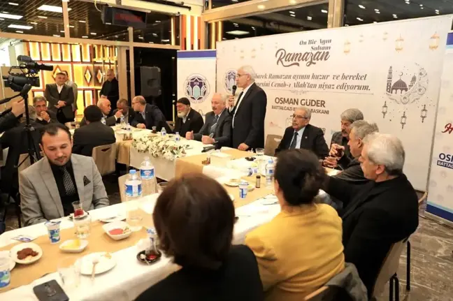 Battalgazi'de muhtarlar iftarda buluştu