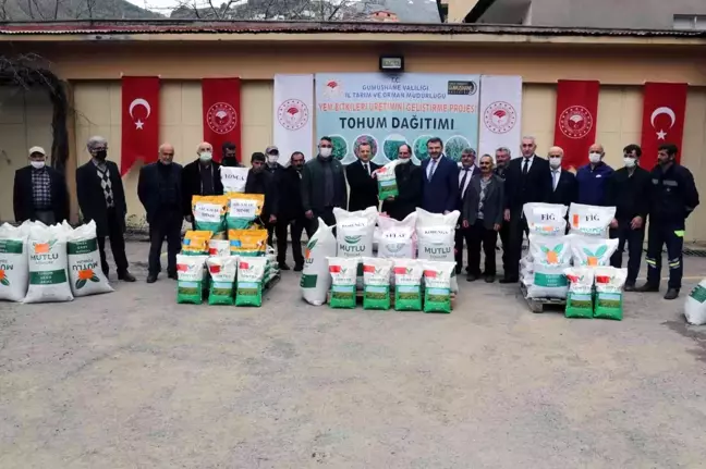 Gümüşhane'de üreticilere 46 ton yem bitkisi tohumu dağıtıldı
