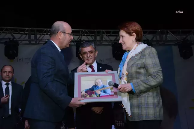 Kırşehir Belediye Başkanı Ekicioğlu, İyi Parti Genel Başkanı Akşener'le İftar Programına Katıldı