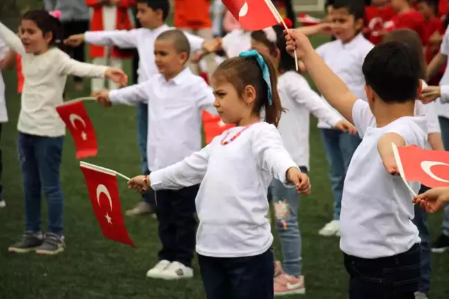 23 Nisan Ulusal Egemenlik ve Çocuk Bayramı Çaydeğirmeni'nde coşkuyla kutlandı