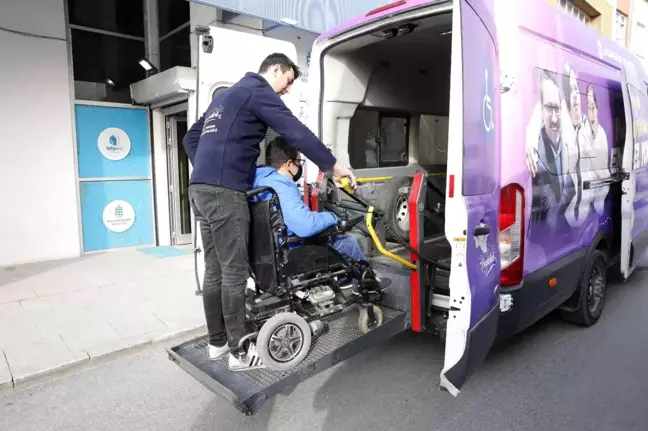 Başakşehir Belediyesi'nden engellilere EKPSS kursu