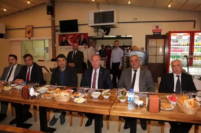 Başkan Şahiner, üniversite öğrencileri ile iftarda buluştu