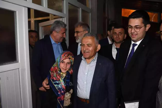 Başkan Büyükkılıç, Bünyan'da açılışın ardından vatandaşlarla buluştu