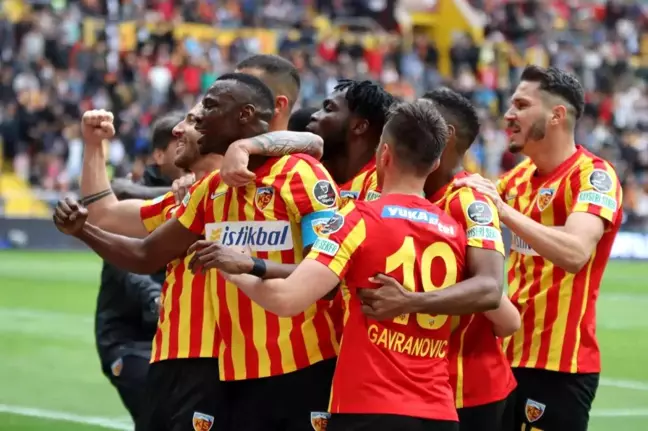 Spor Toto Süper Lig: Kayserispor: 1 Beşiktaş: 0 (ilk yarı)