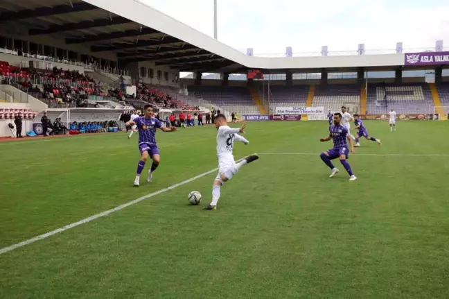 TFF 2. Lig: Afyonspor: 4 Sarıyer: 2