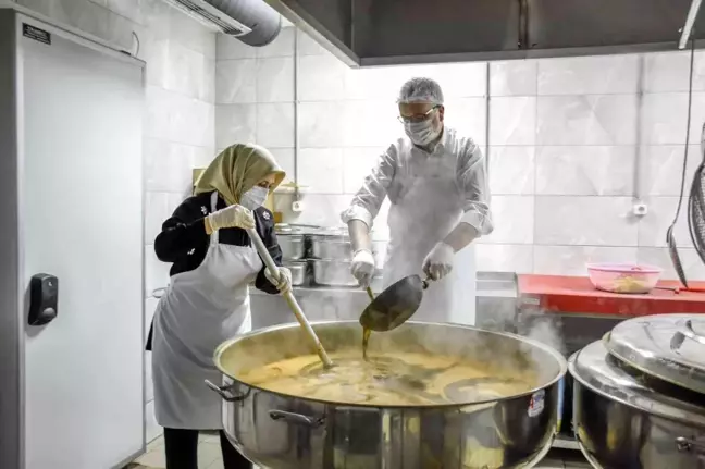 Karacabey sosyal yardımlarda da örnek oluyor