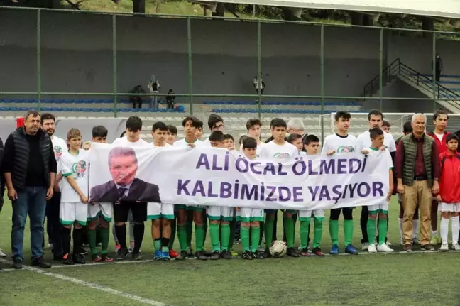 Ankara Batıkent Semt Sahası'nın adı Ali Öcal Stadı olarak değiştirildi