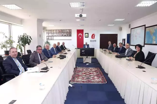 ATO heyeti, Gelir İdaresi Başkanı Bayrakdar'ı ziyaret etti