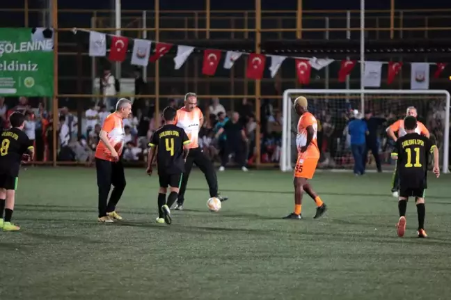 Yattara, Şanlıurfalı çocuklarla top oynadı