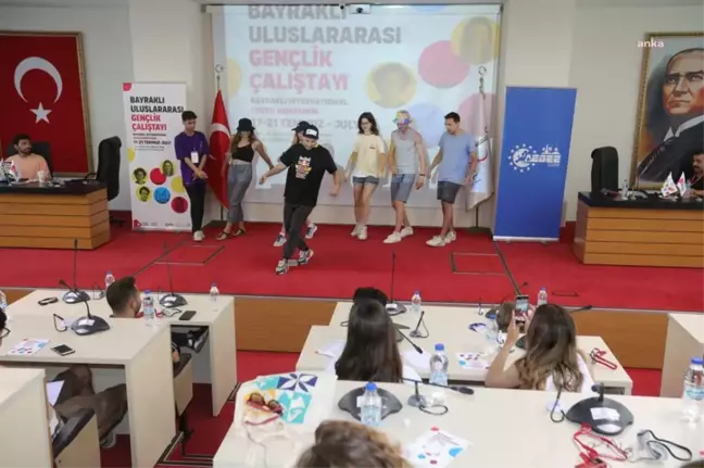 Bayraklı'da 'Uluslararası Gençlik Festivali' Başladı