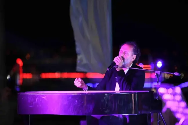 Yücel Arzen, performansıyla vatandaşlardan tam not aldı