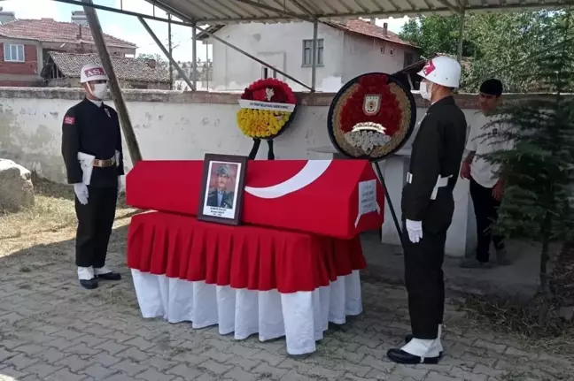 Son dakika haber! Kazada ölen Kıbrıs gazisi toprağa verildi