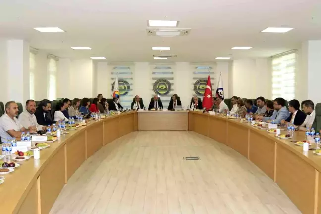 Diyarbakır Ticaret ve Sanayi Odası, Diyarbakır'a hava ulaşımı ile ilgili görüşme gerçekleştirdi