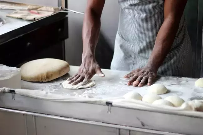 Empanada tarifi! Empanada hangi ülkenin yemeği? Masterchef Empanada nasıl yapılır? Empanada yemek tarifi! Empanada için gerekli malzemeler!