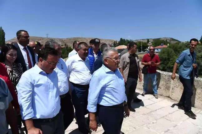 Başkan Büyükkılıç'tan 530 yıllık tarihi köprünün yanına 