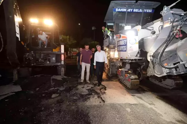 Gaziantep yerel haberleri | Şahinbey'de asfalt çalışmaları 24 saat devam ediyor