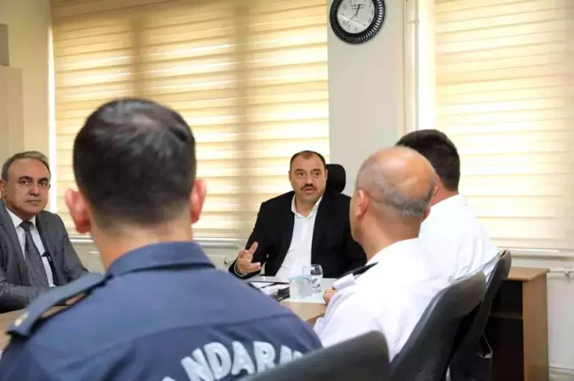 Vali Kaldırım: