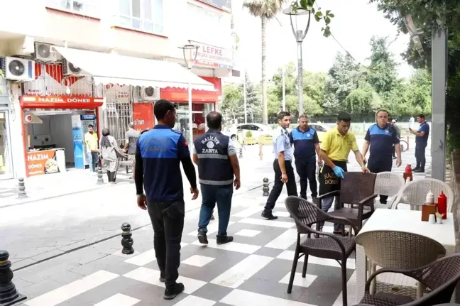 Şanlıurfa gündem haberi... Haliliye Belediyesi zabıta ekipleri kaldırım işgali denetimi yaptı