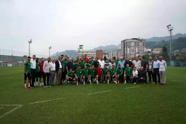 Rize gündem haberleri: Rizespor antrenman öncesi koç kesti