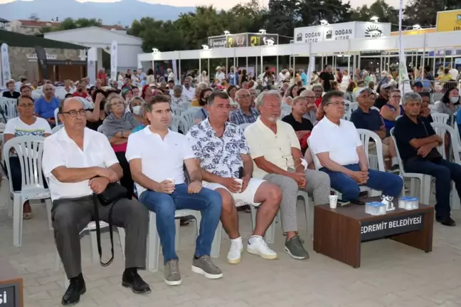 Van yerel haberleri... Edremit Kitap Fuarı'nda 3'üncü gün de geride kaldı
