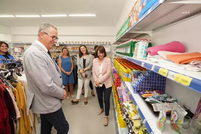 İzmir haberi... Gaziemir'in İyilik Kapısı 'Sosyal Market', 2 Yaşında