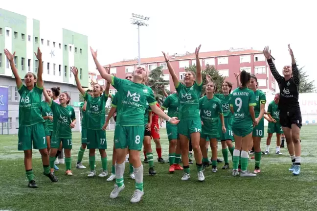 Bingöl haberi | U17 Genç Kızlar Zafer Kupası finalinde Altın Lig Kupası'nı Ümraniye Dudulluspor kazandı