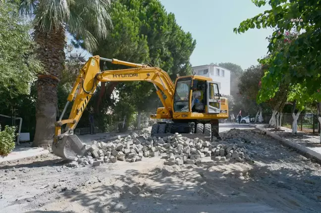 Aydın yerel haberi: Kuşadası Belediyesi, Kadınlar Denizi Mahallesindeki Yolları Yeniliyor