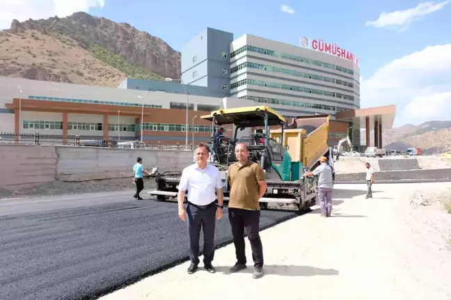 Gümüşhane haber: Gümüşhane Devlet Hastanesi'nin yolu asfaltlanıyor