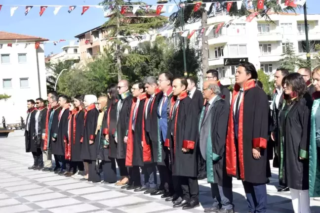 Burdur yerel haberleri | Burdur'da, yeni adli yıl çelenk sunma töreni ile başladı