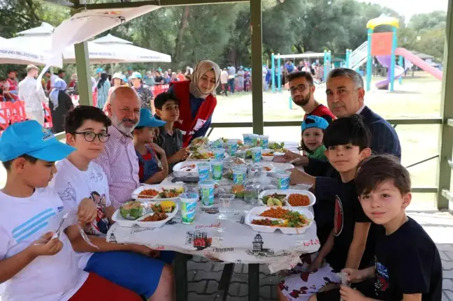 Başkan Çolakbayrakdar'dan diyabetli çocuklara iğnesiz sensörlü ölçüm cihazı