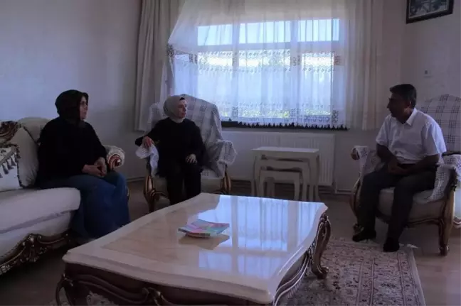 Son Dakika | Bayan Kaymakamdan ilk ziyaret şehit ailesine