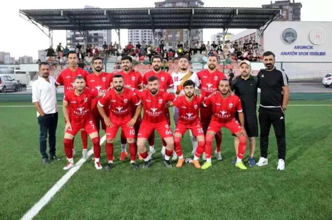 Kayseri spor haberi... Kayseri Süper Amatör Küme B Grubu: Gültepespor: 1Kayseri Simya Koleji: 1