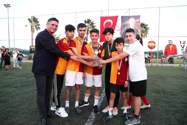 Sivas spor haberi | Ulaş Bayam Futbol Turnuvası'nda şampiyonların kupa heyecanı