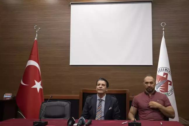 Antalya haber: Başpehlivan Ali Gürbüz, Kırkgöz Döşemealtı Belediyesi Gençlik ve Spor'la sözleşme imzaladı