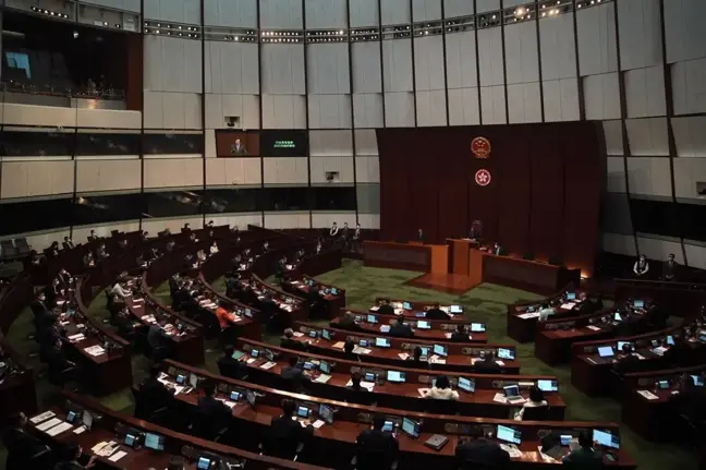 Hksar İdari Amiri John Lee, Hksar Yasama Konseyi'ne İlk Calışma Raporu Sundu