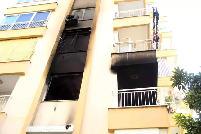 Yaktığı daireye, kendini kilitleyince polisi alarma geçirdi