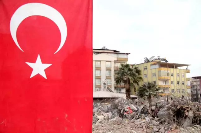 Kahramanmaraş depreminde, şehit oğlunun adının yaşatıldığı apartmanda hayatını kaybetti