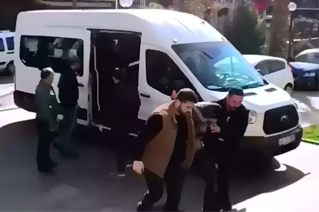 Manisa'daki cinayete 2 tutuklama