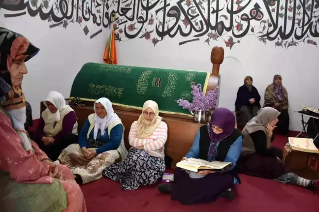 Niksar'da yarım asırdır süren mukabele programı dua ile tamamlandı