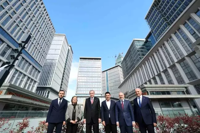 Ümraniye'nin parlayan yıldızı İstanbul Finans Merkezi açıldı