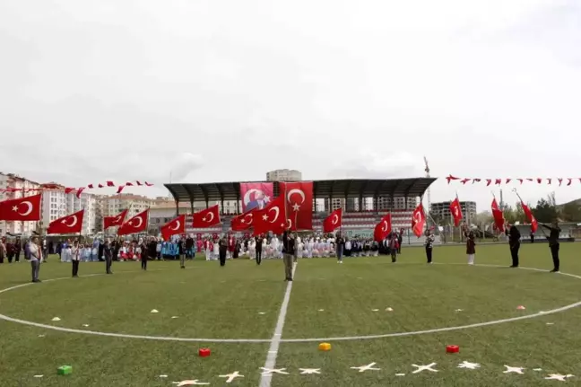 Sungurlu'da 23 Nisan coşkusu