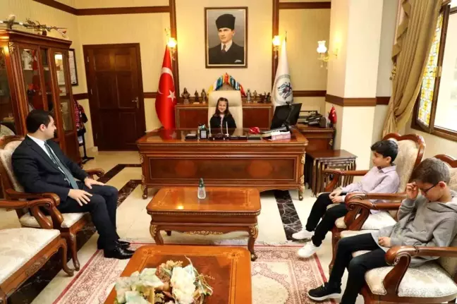 Minik vali orman yangınları ve depreme dikkat çekti