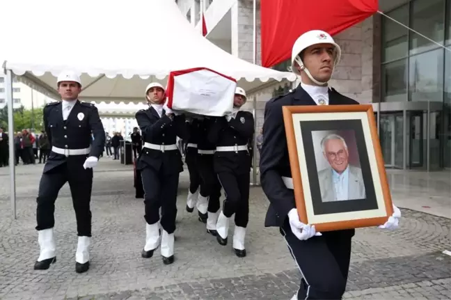 Eski milletvekili Abdullah Özer, son yolculuğuna uğurlandı